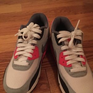 NIKE infrared AirMax ID